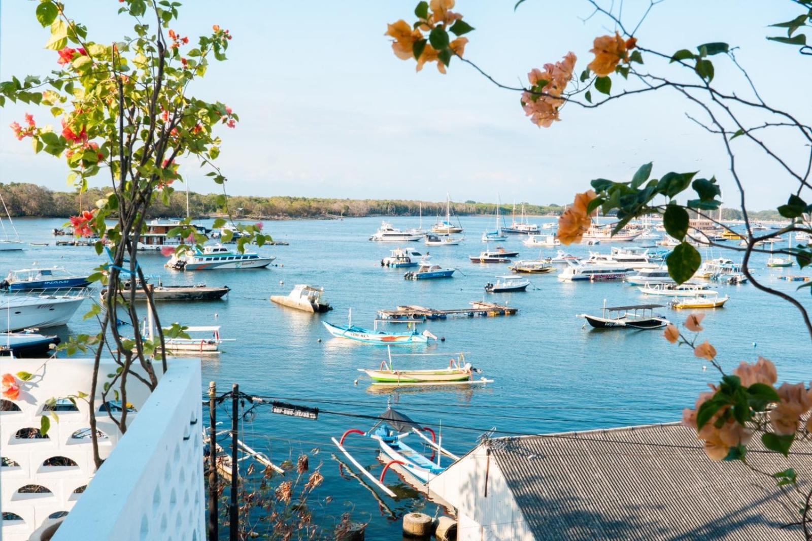 Paras Paros Marina Lodge Sanur  Exterior photo